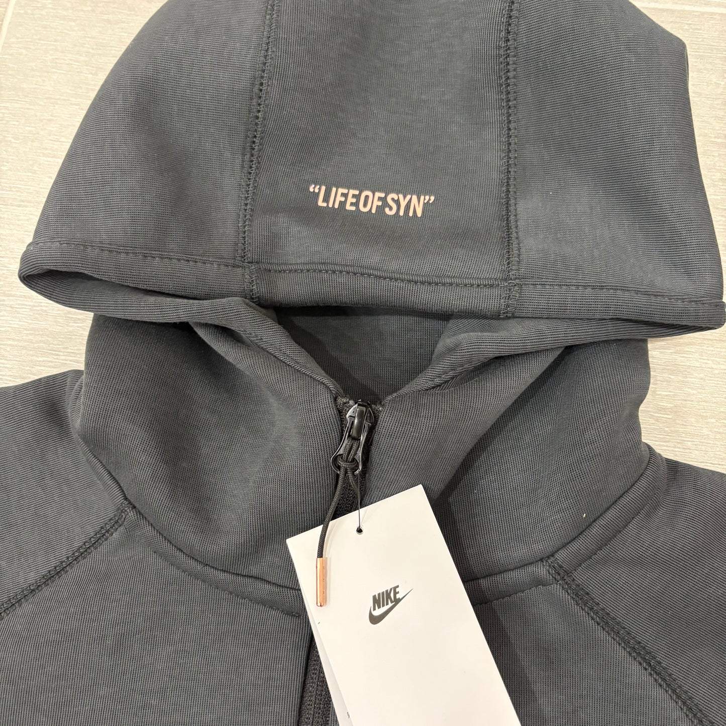 Nike Tech "SynaWorld"